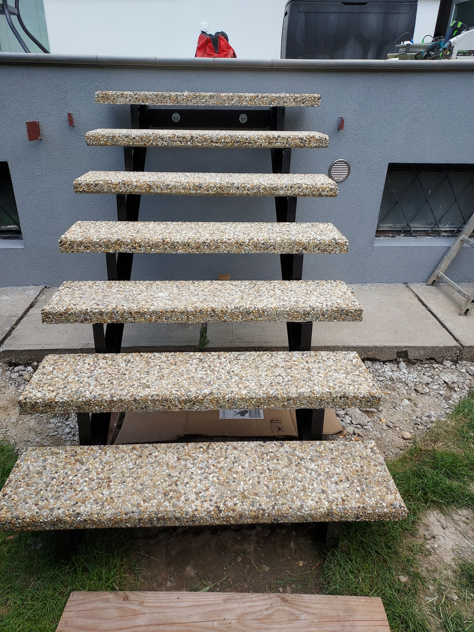 2, Schody a stupne z kameňa