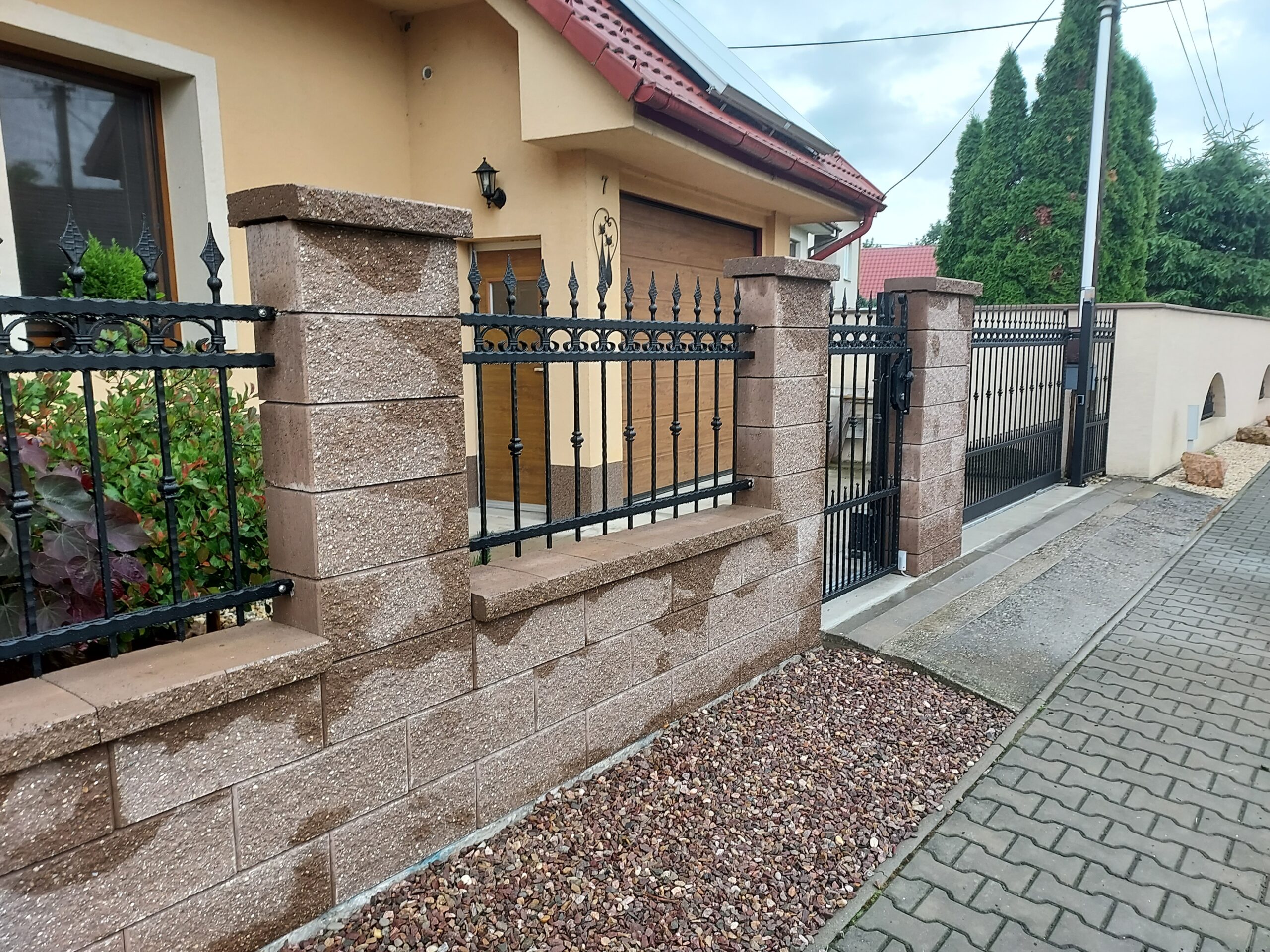7, Oplotenie tepané kované, žiarový zinok, komaxit